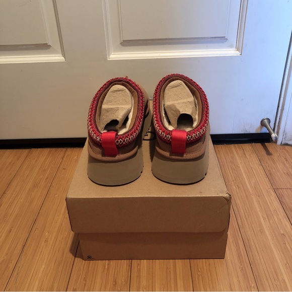 NIB Ugg Tazz Platform Slippers Size 9 - Picture 5 of 7
